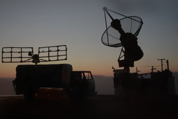 Comment sélectionner une unité Pan-Tilt pour le suivi à longue portée EO/IR et guidé par radar